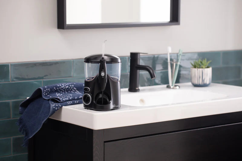 Waterpik WP-112 Ultra Black Irrigator