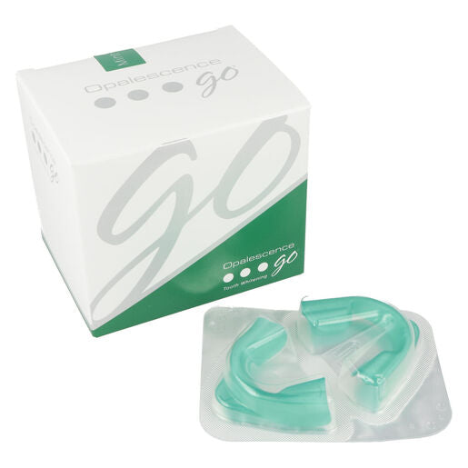 Compact teeth whitening kit from Opalescence Go 6% in Mint flavor, perfect for touch-ups and maintenance.
