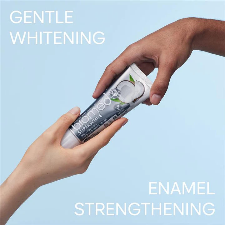 Biomed Superwhite Zahnpasta – Natürliche Aufhellung mit Kokosöl – 100 g