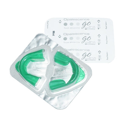 Compact teeth whitening kit from Opalescence Go 6% in Mint flavor, perfect for touch-ups and maintenance.